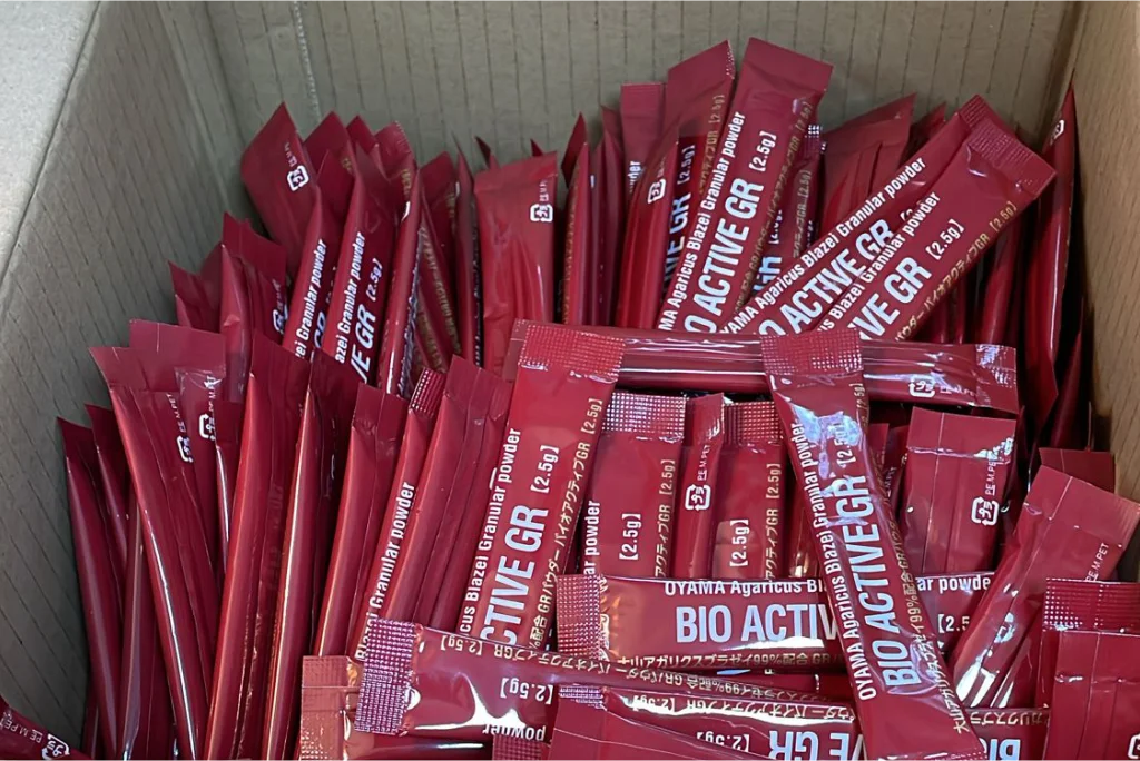 Interior cutie cu plicuri pudra suplimente naturale anti tumori